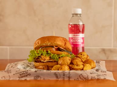 Combo Hamburguesa Cheese Burguer + Papas + limonad