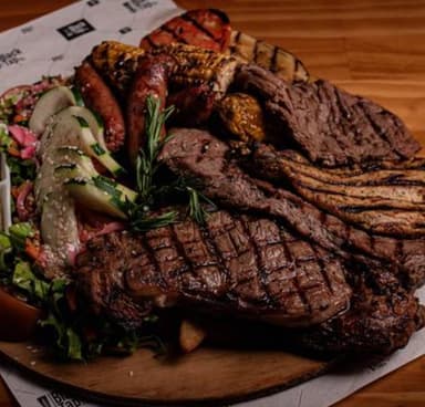 Parrillada para compartir + Coca Cola 1.5 Litros