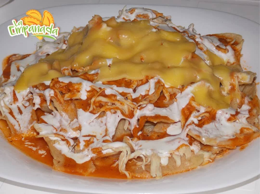 Chilaquiles 1/2 Orden (Rojos o Verdes)