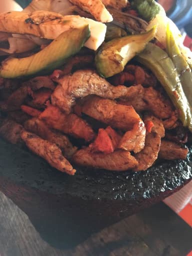 1/2 Molcajete