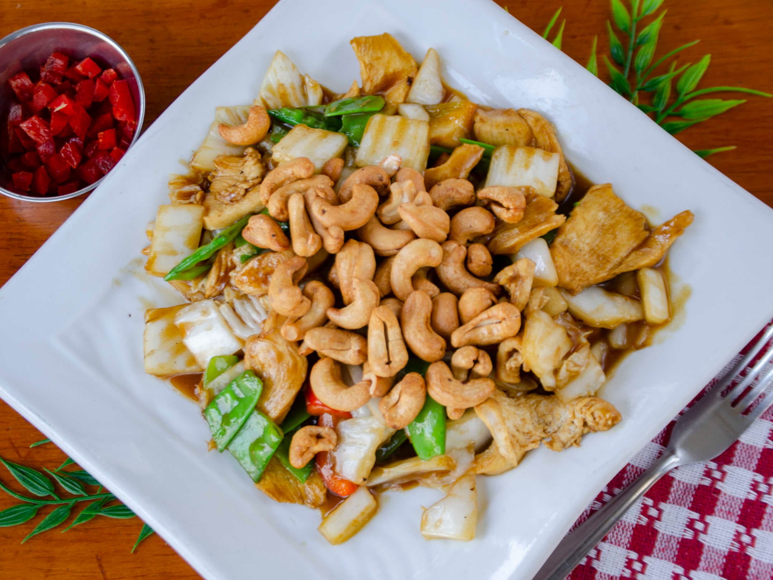 Pollo con Almendras