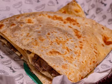 Quesadilla con Carne