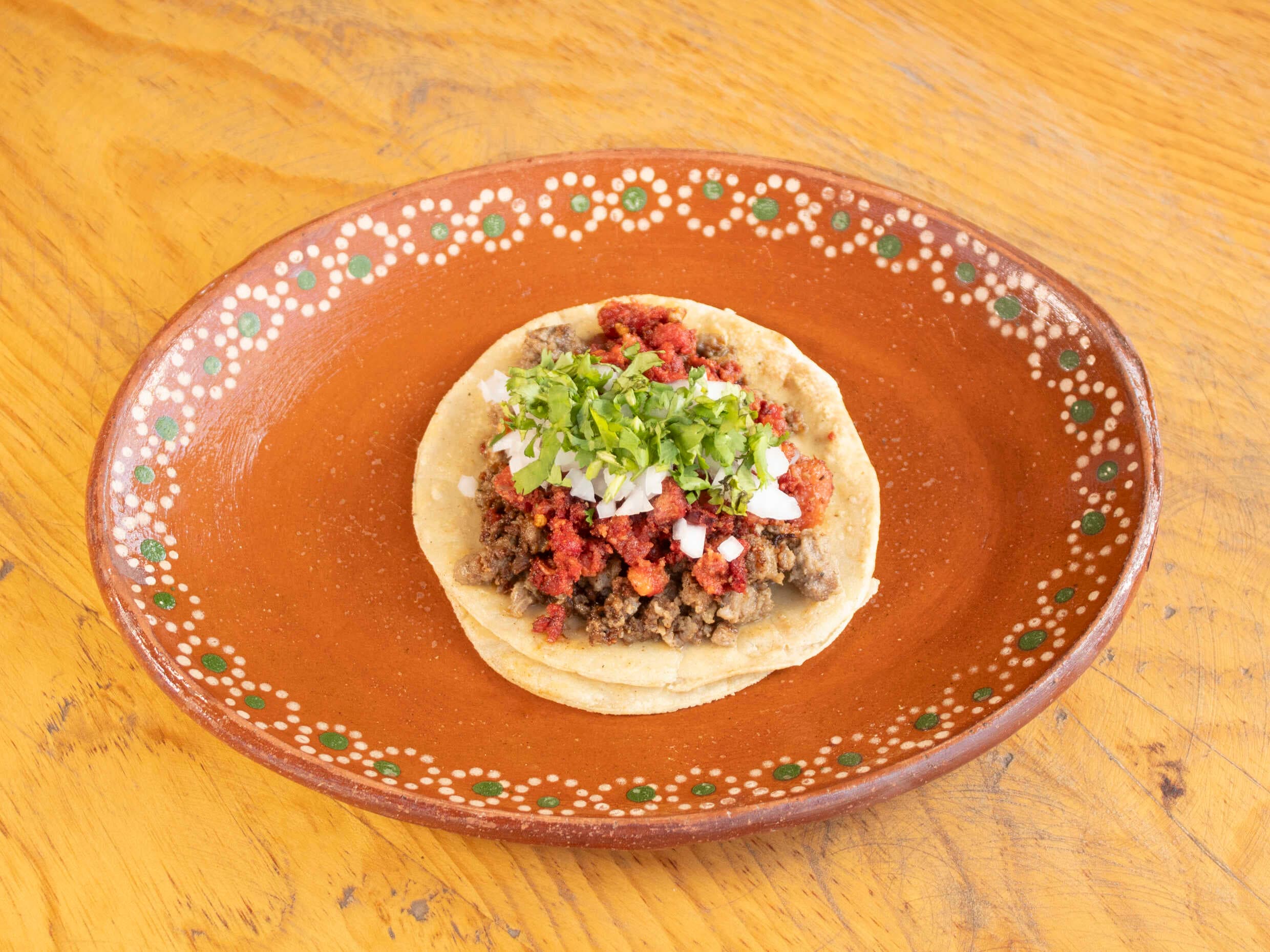 Taco campechano suadero con longaniza