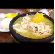 Combo AJIACO ESPECIAL + Jugo del Dia + Postre