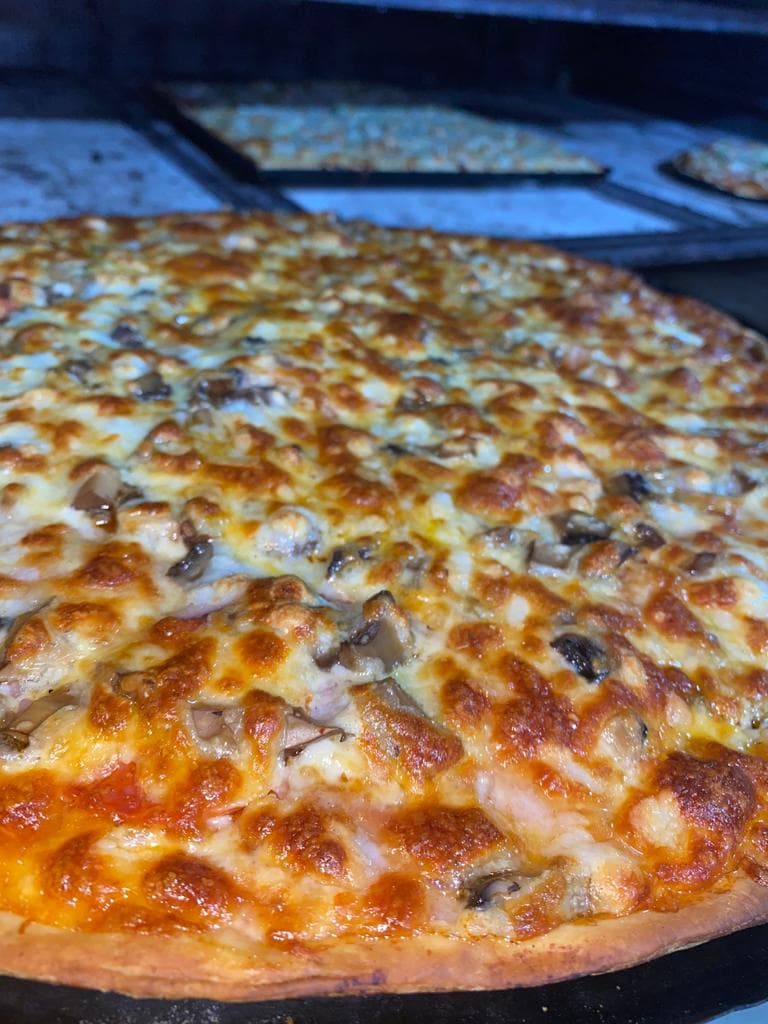 Pizza Familiar (Especialidad)