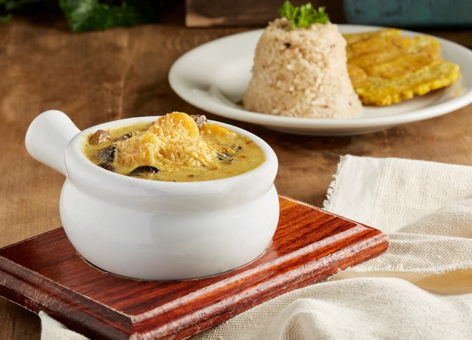 Camarones Con Champiñones Gratinados.