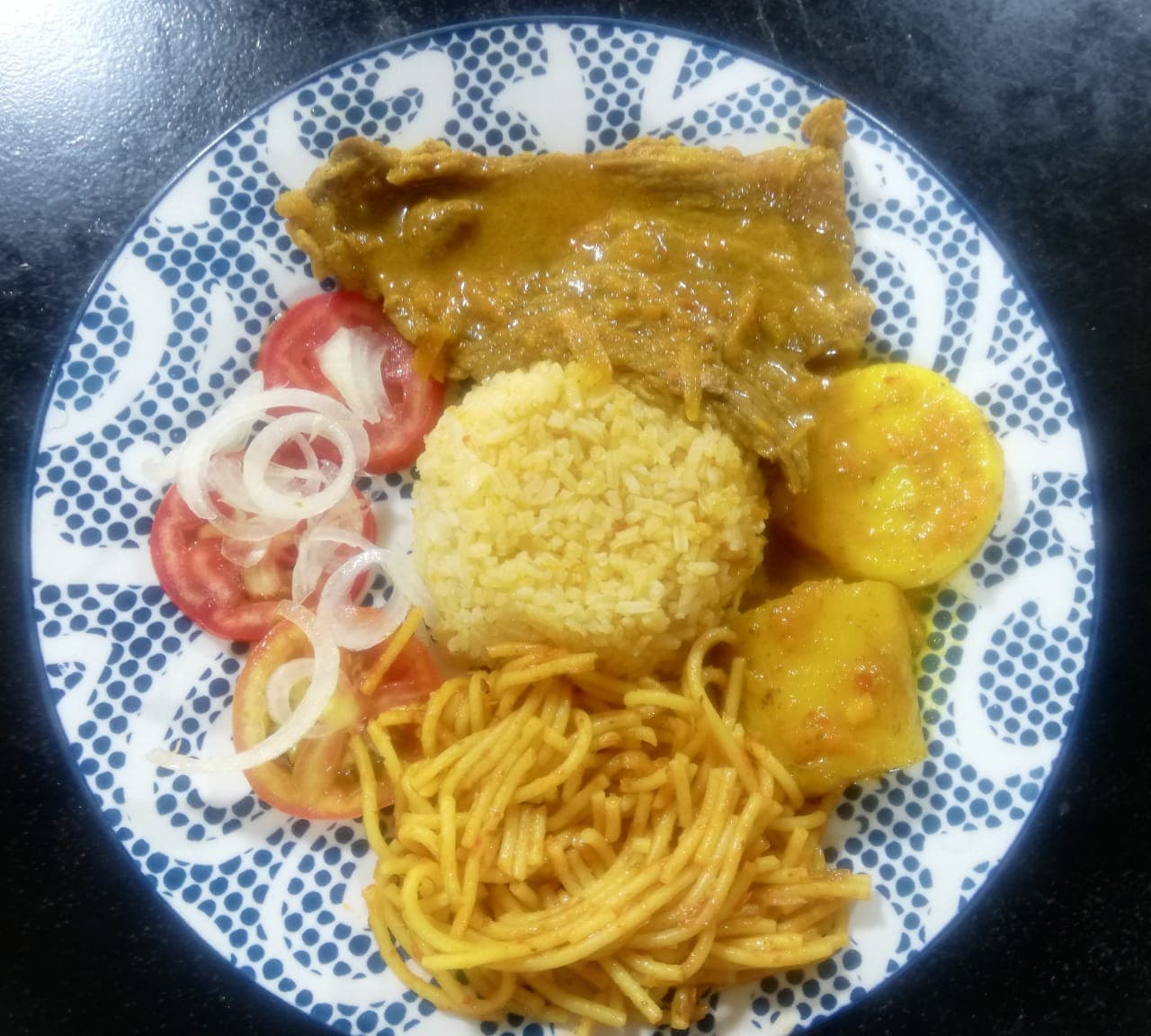 Bandeja pollo Sudado