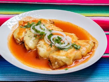 Enchiladas Suizas de Carne Mechada 4 Uds