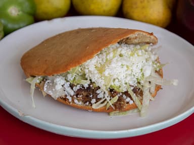 Combo 4 Gorditas + 1 Crush 2lts
