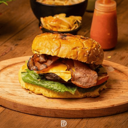 Hamburguesa especial.