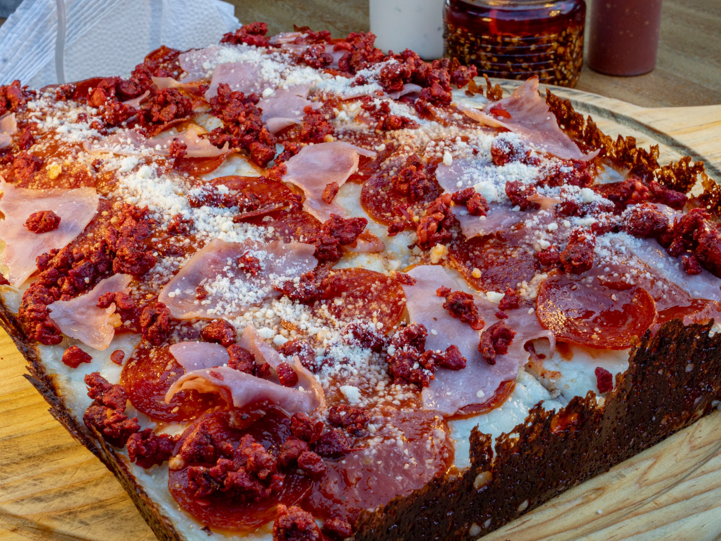 Estilo Detroit Pizza Cavernícola