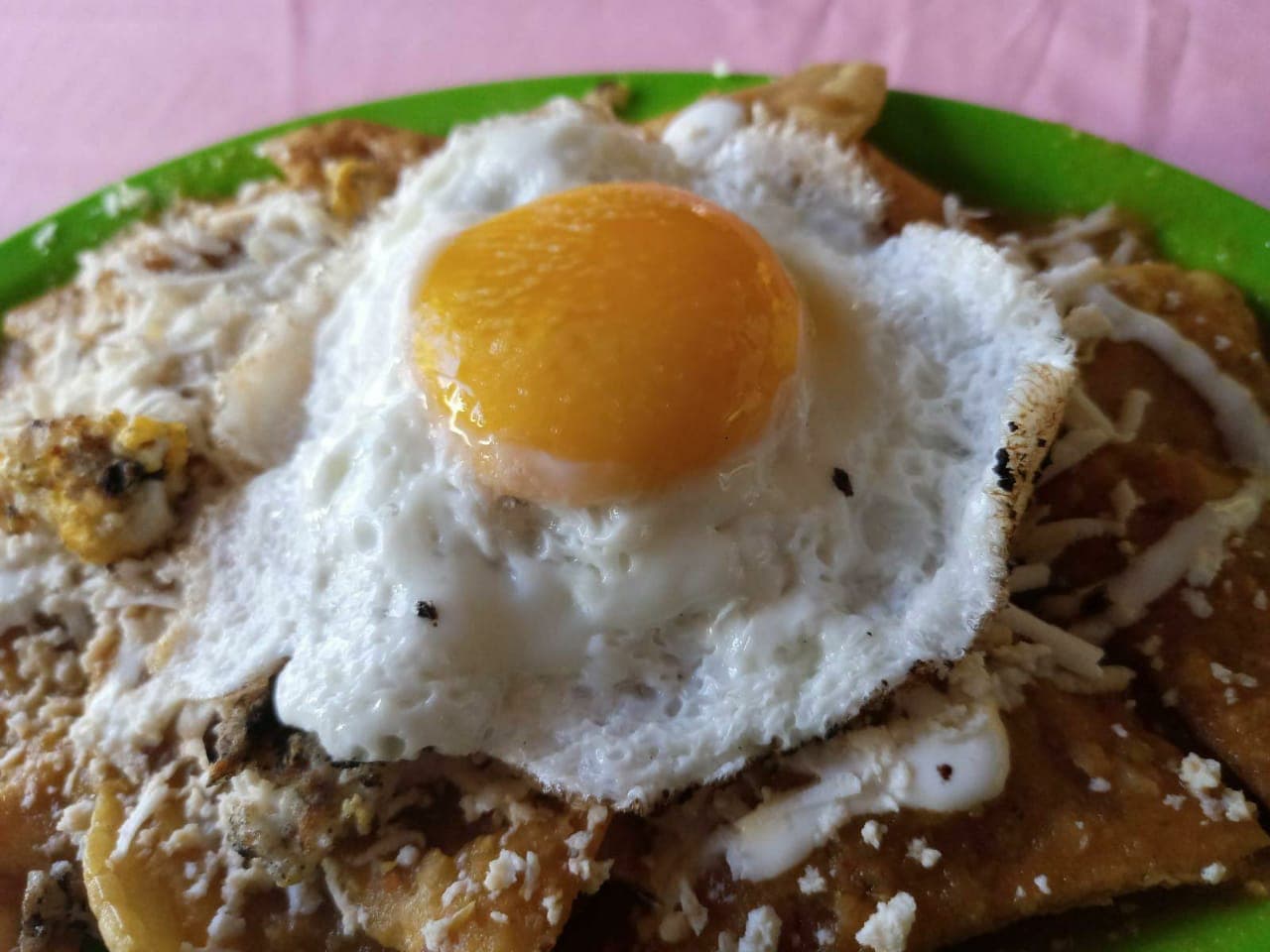 Chilaquiles con Huevo