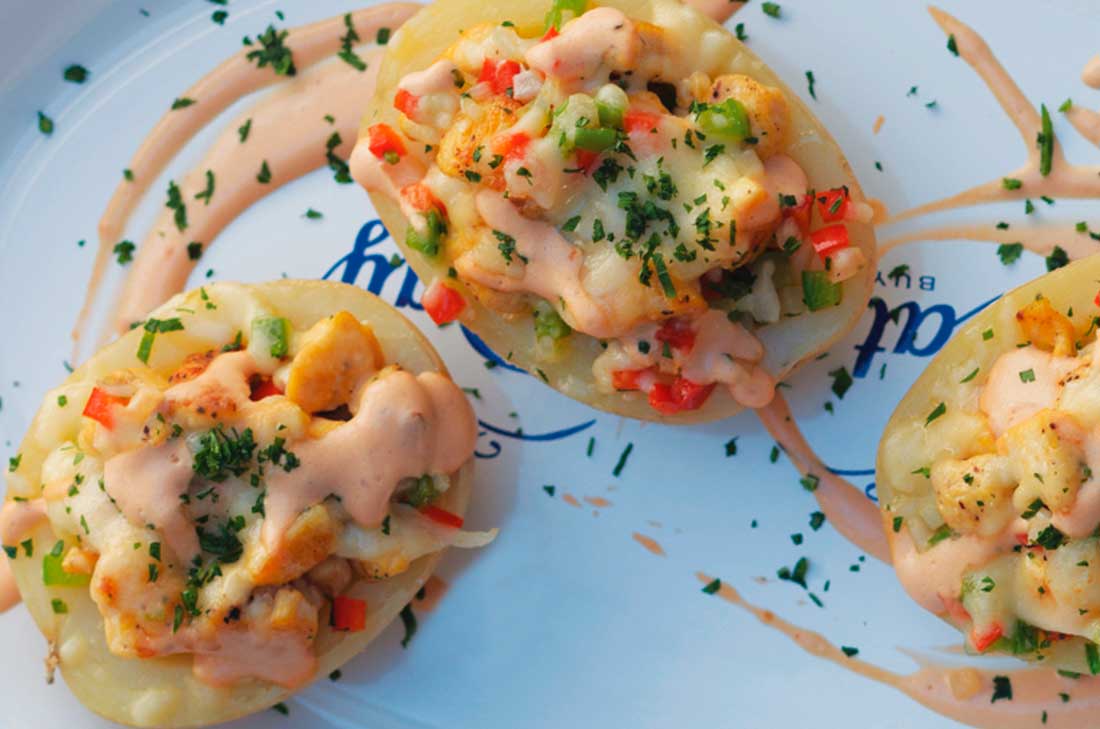 Papa con Pollo y Queso