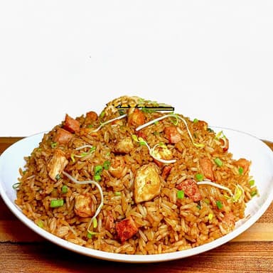 Arroz Chino (3 Personas) + Gaseosa 1 Lts