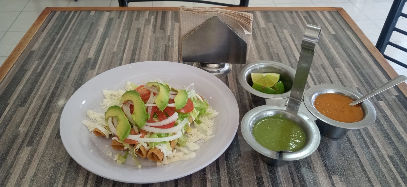Tacos Dorados de Pollo 4 Pzas