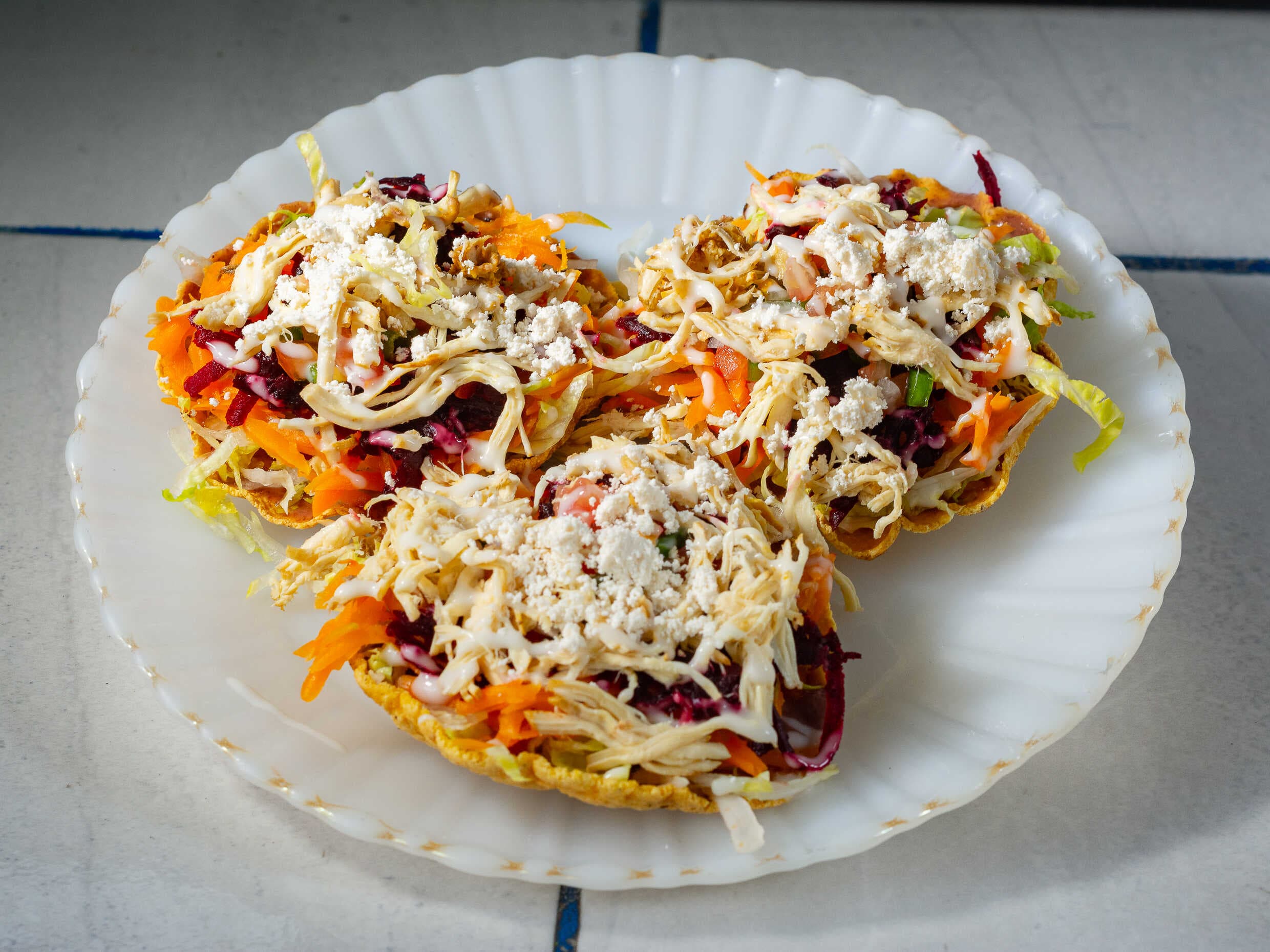 Chalupas Coletas con pollo