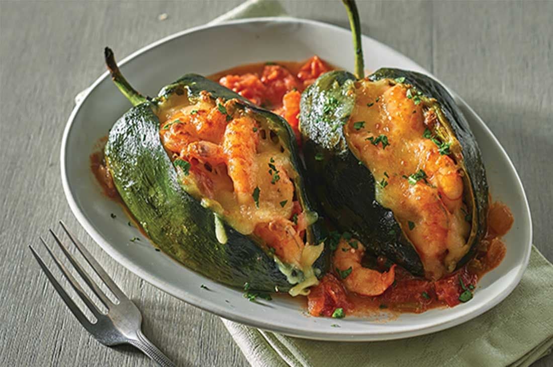 Chiles Rellenos de Queso y Picadillo de Marlin