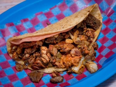 Taco Esp Harina Asado Rojo