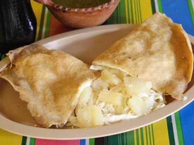 Molote de Piña