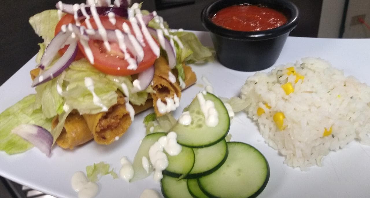 Tacos dorados