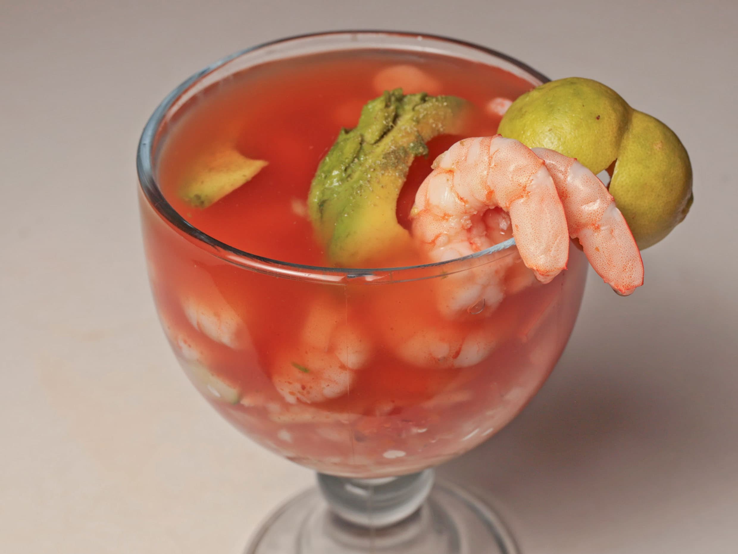 Coctel de Camarón, Pulpo, y Ceviche Grande