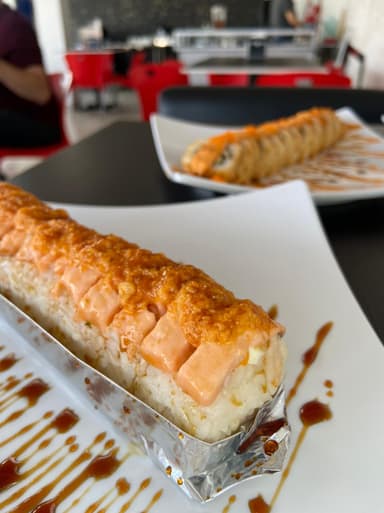Salmoncito Hot