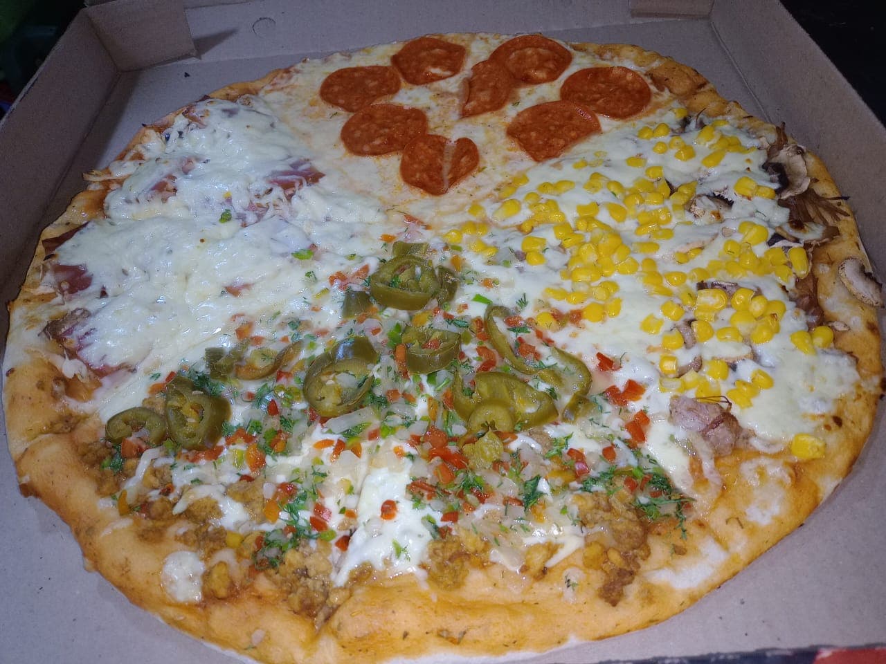 Pizza Grande 4 Sabores + Bebida 1 LT