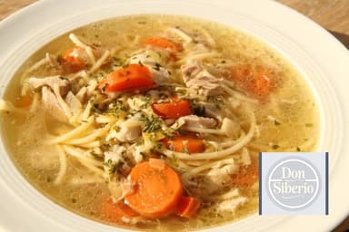 Caldo con Pollo Especial Grande