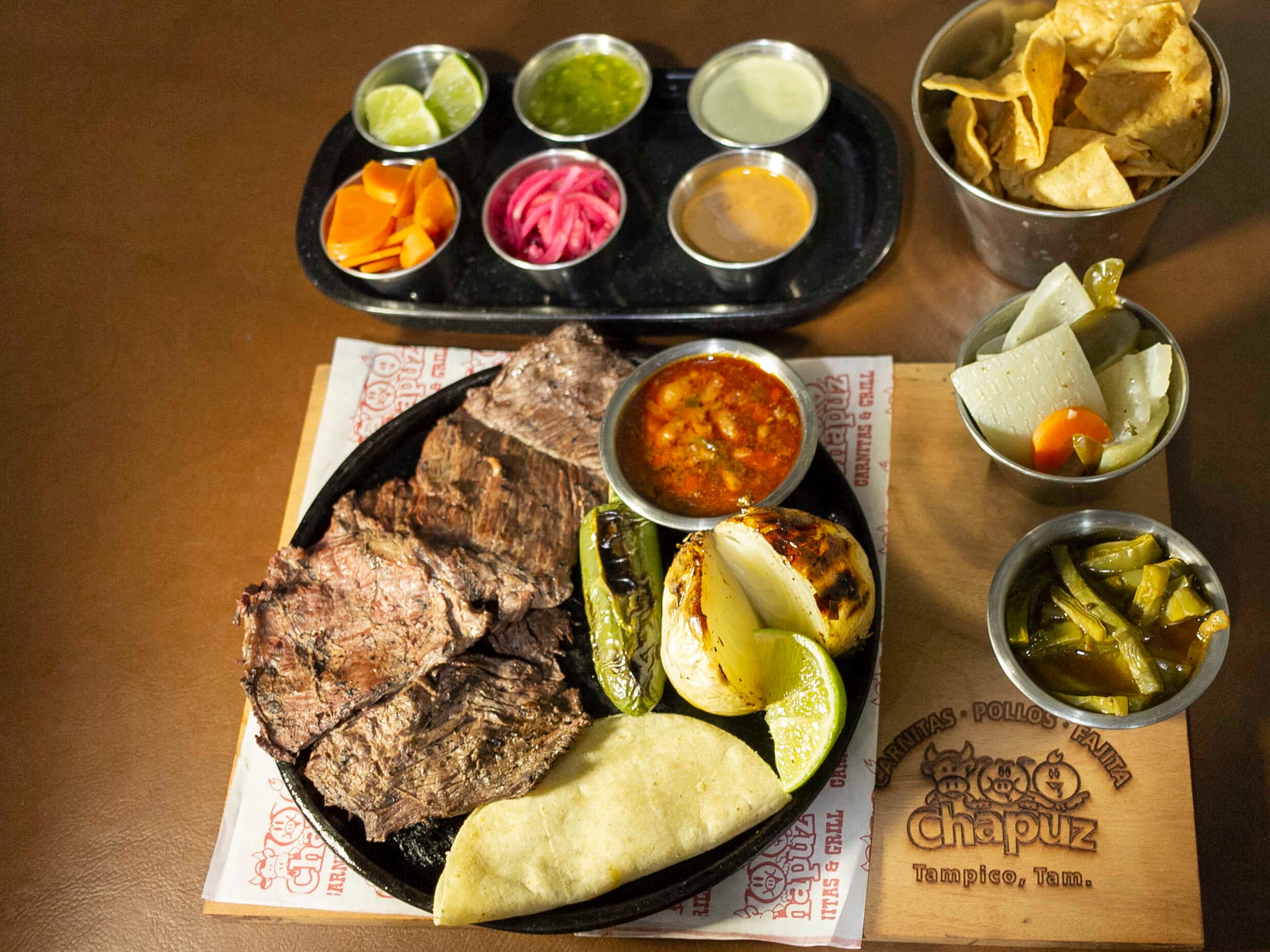 1 kg   Carne asada