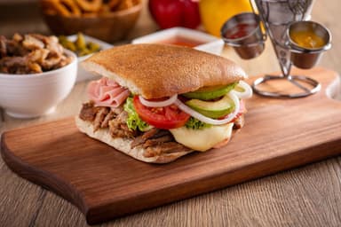 Combo Torta Cubana + Agua Fresca