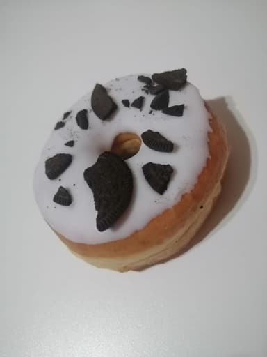 Dona con Galleta Oreo
