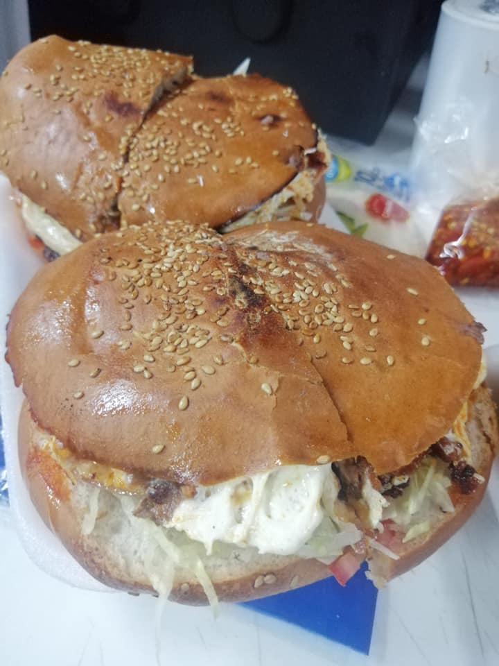 Combo Hamburguesa especial+Hamburguesa Hawaiana
