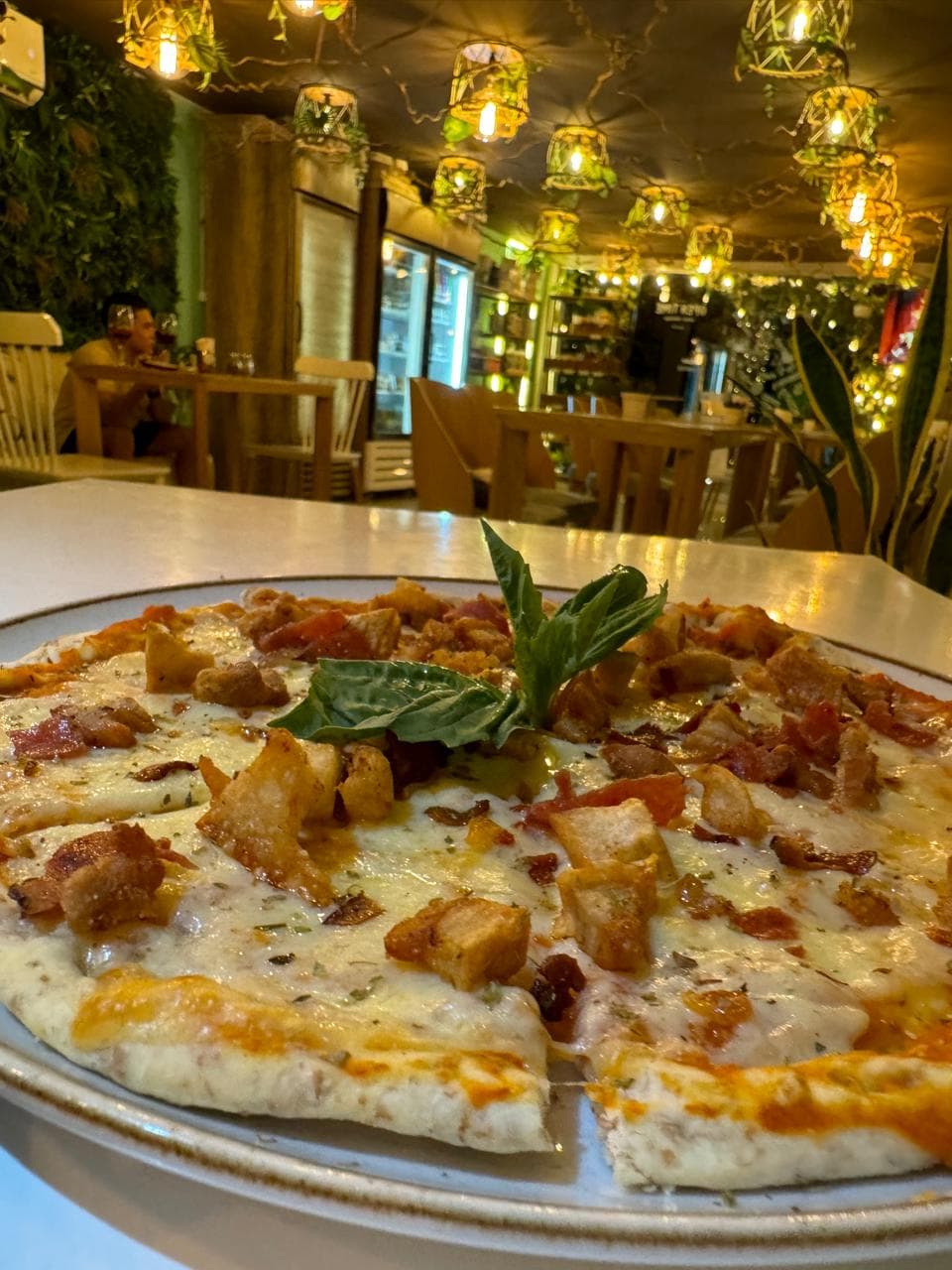 Pizza Chicharrón y Tocino