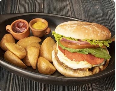 HAMBURGUESA 🍔ITALIANA + 🍟PAPAS + 🥤GASEOSA