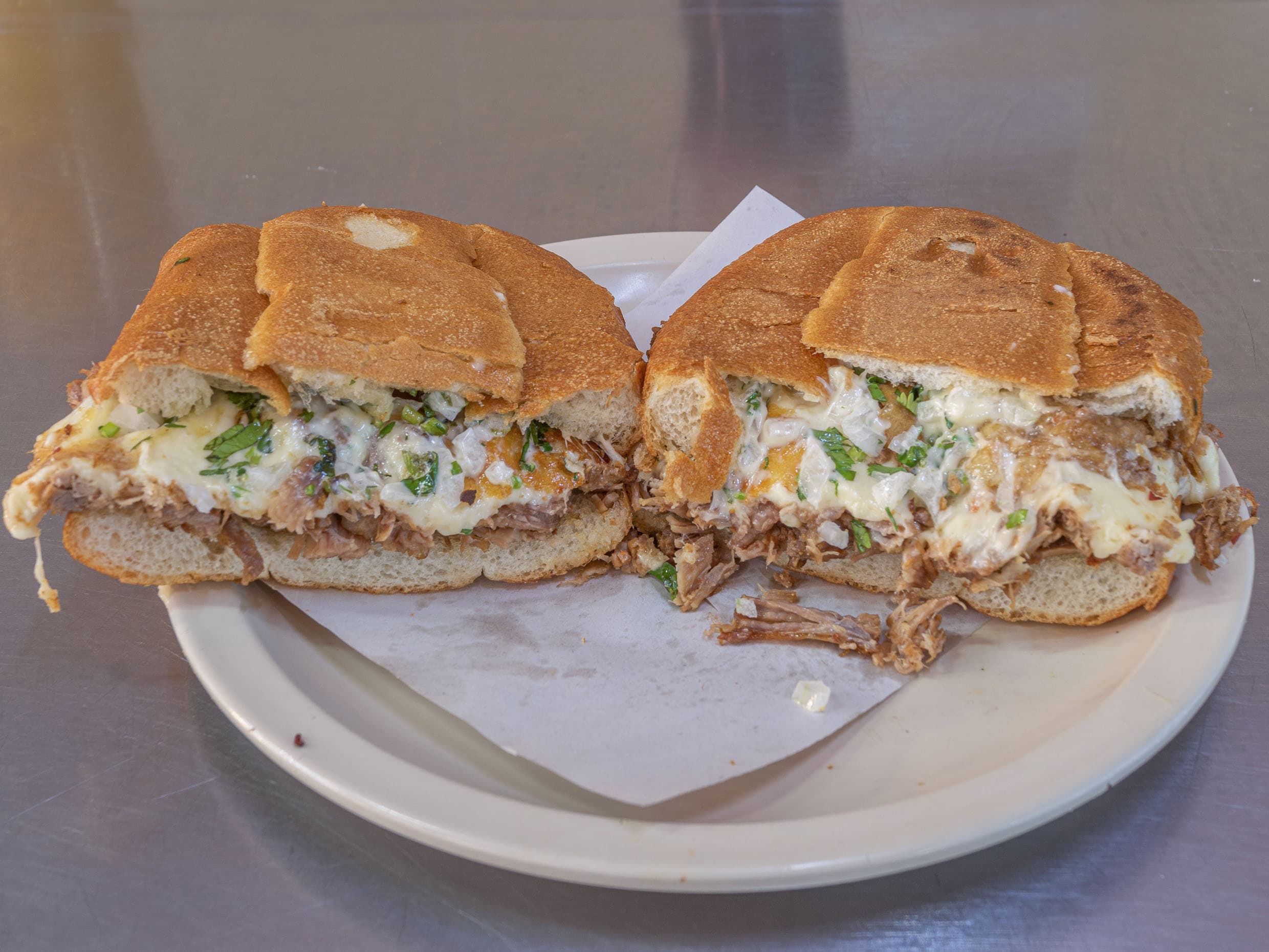 MEGA TORTA DE BISTEK CON QUESO