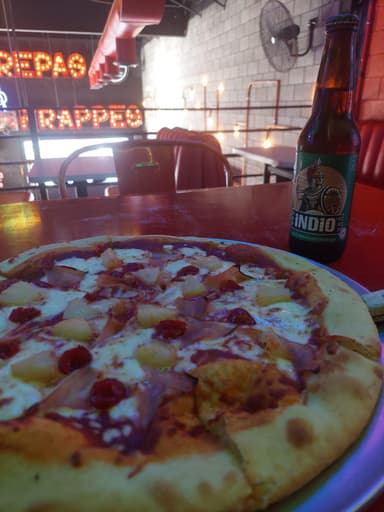 Pizza Hawaiana