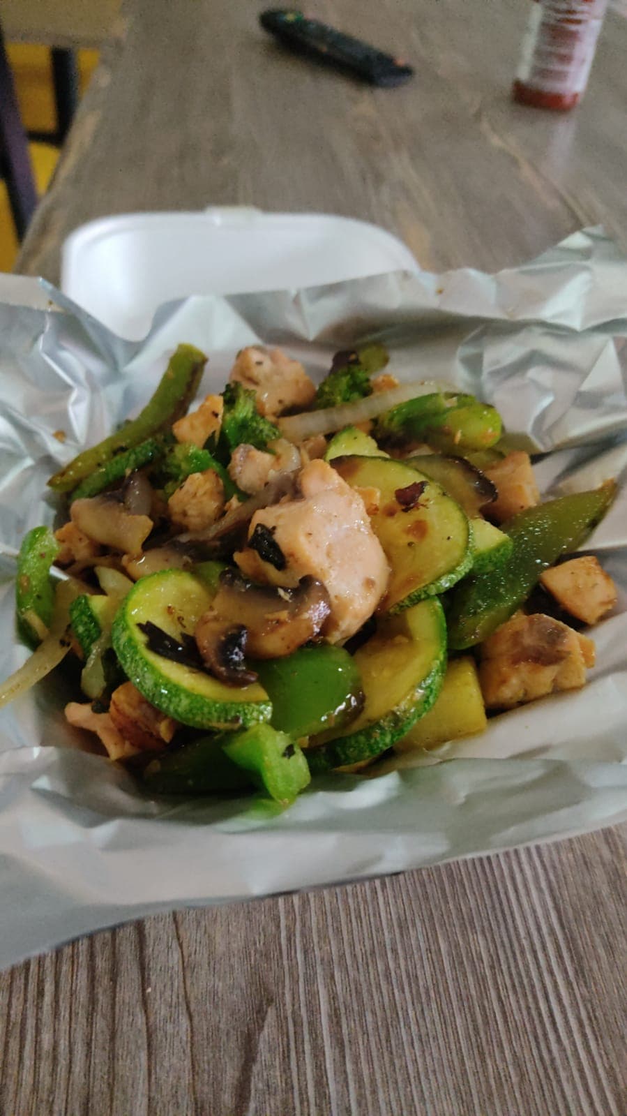 Salmón con Verduras