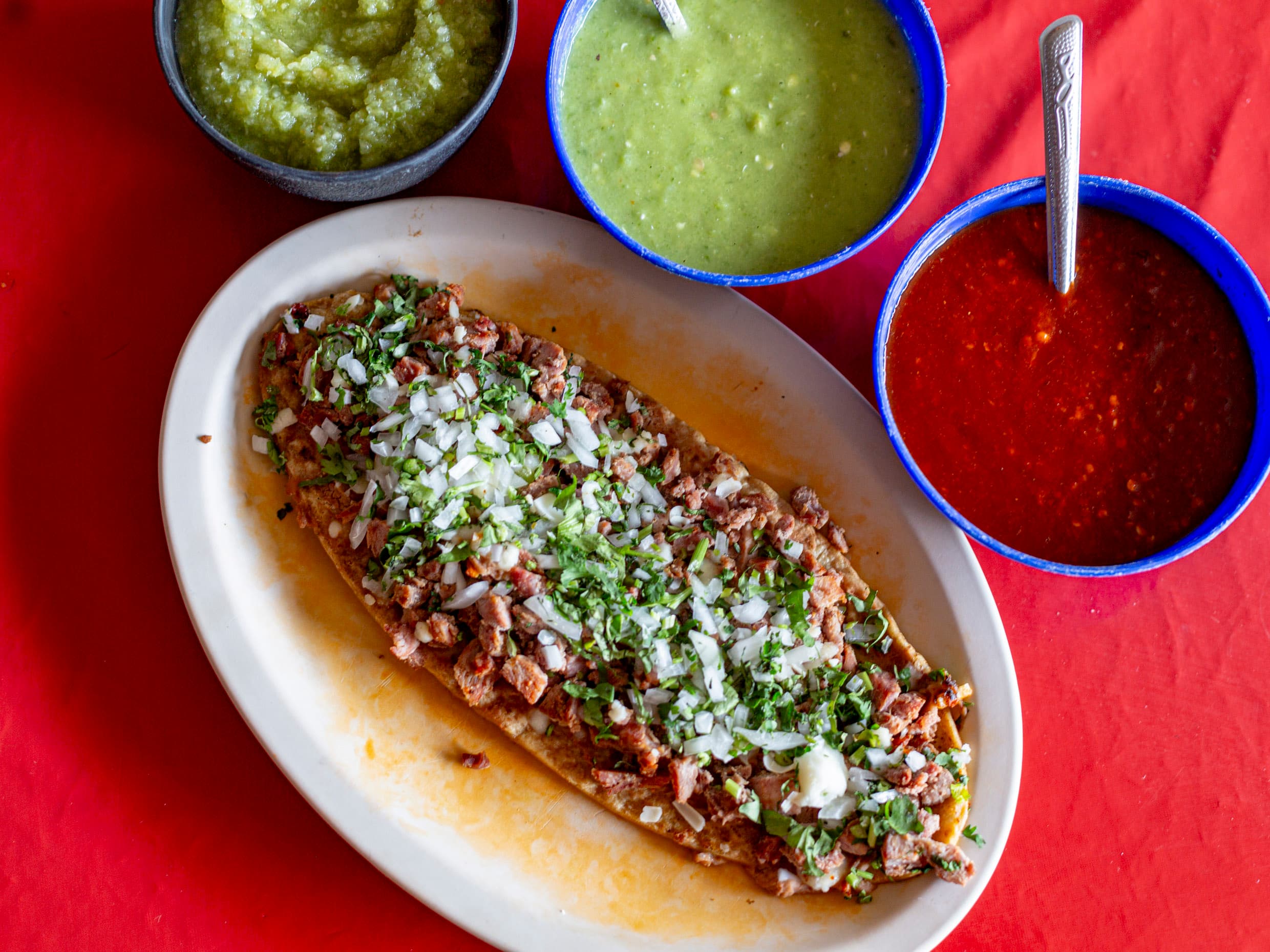 Huarache de Suadero