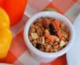 Fruta de Temporada con Yogurt y Granola