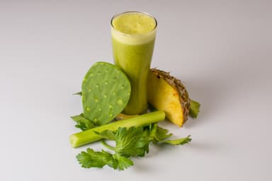 Licuado Verde con naranja