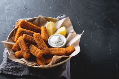 Palitos de Pescado + Salsas