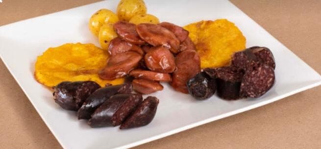 Picada Chorizo y Morcilla