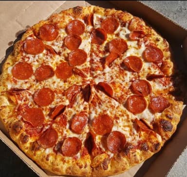 Pizza Pepperoni 14 pulgadas *