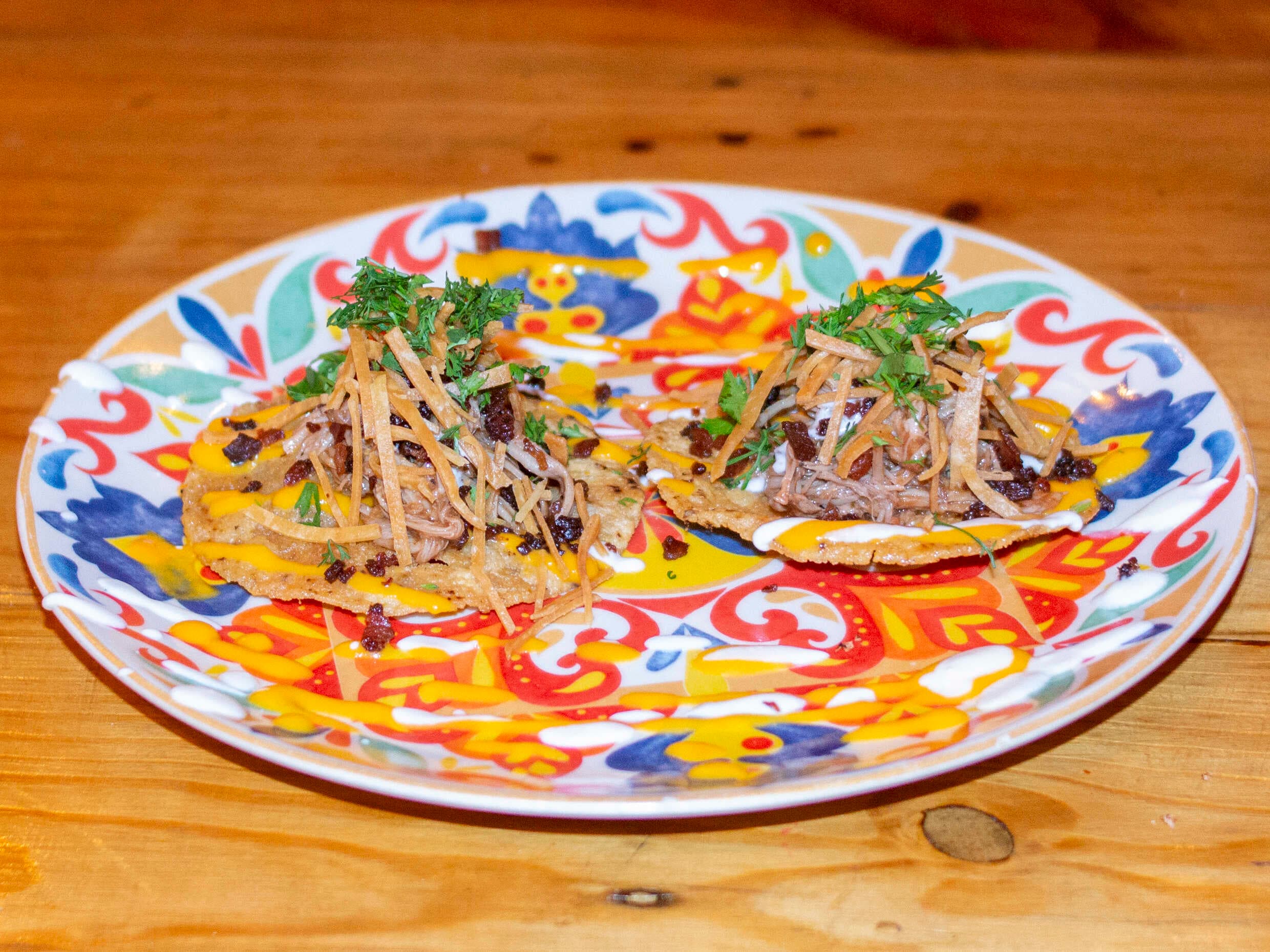 Tostaditas de Carne BBQ