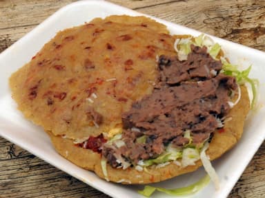 Gordita de Frijol