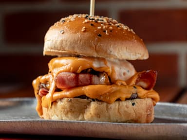 Hamburguesa Chesse Bacon Triple