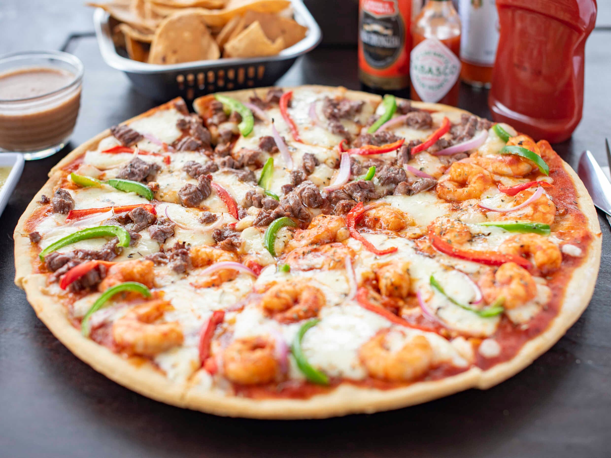 Pizza Mar y Tierra Grande