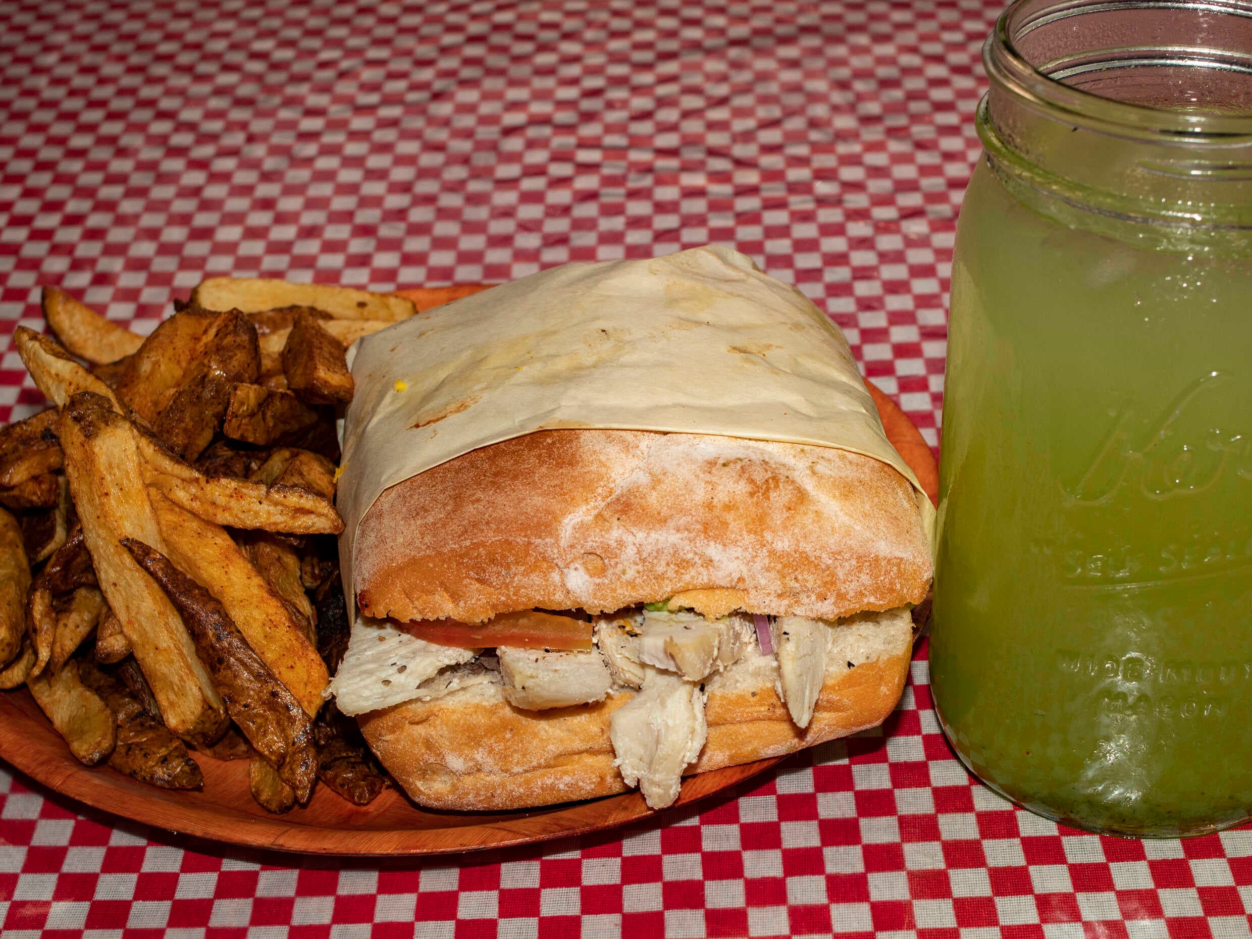 Combo Individual - Ciabatta Pollo