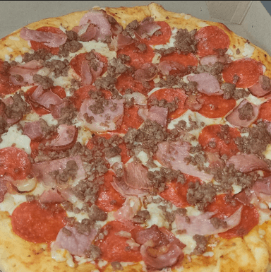 Pizza Grande + 2 aguas + 1 papas francesa