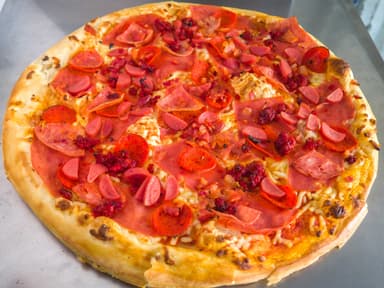 Pizza Carnes Frías